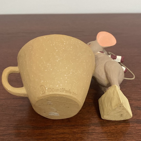 Stirring Mouse Decoration - Picture 9 of 9